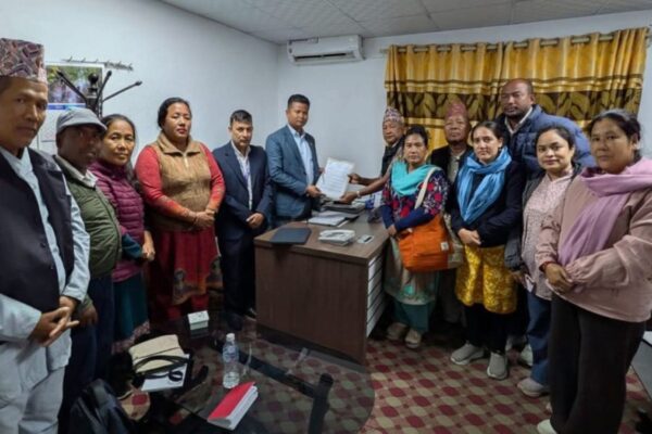 भूमि अधिकारसँग सम्बन्धित प्रतिनिधिहरूले भेटे संसदीय समितिका सभापति भूमि अधिकारसँग सम्बन्धित प्रतिनिधिहरूले भेटे संसदीय समितिका सभापति
