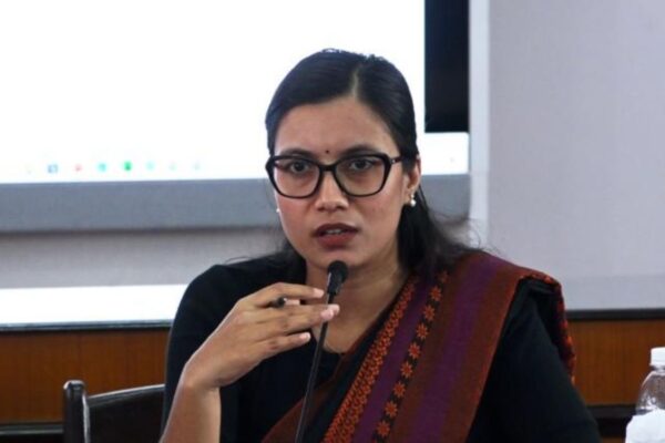विपद्लाई केन्द्रमा राखेर कानुन निर्माण गर्नुपर्छ : मन्त्री गौतम विपद्लाई केन्द्रमा राखेर कानुन निर्माण गर्नुपर्छ : मन्त्री गौतम